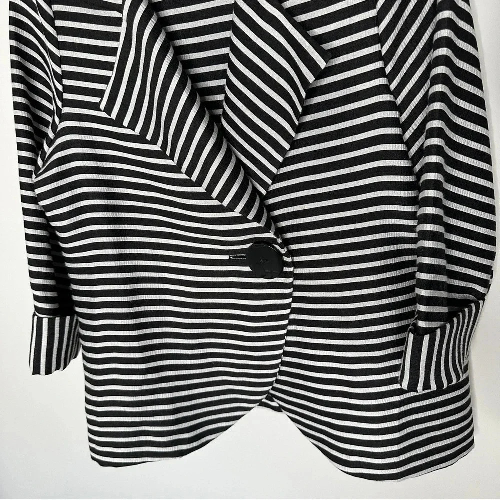 IC by Connie K Black White Stripe Blazer Medium Art 2 Wear Lagenlook Beetlejuice - Picture 6 of 12